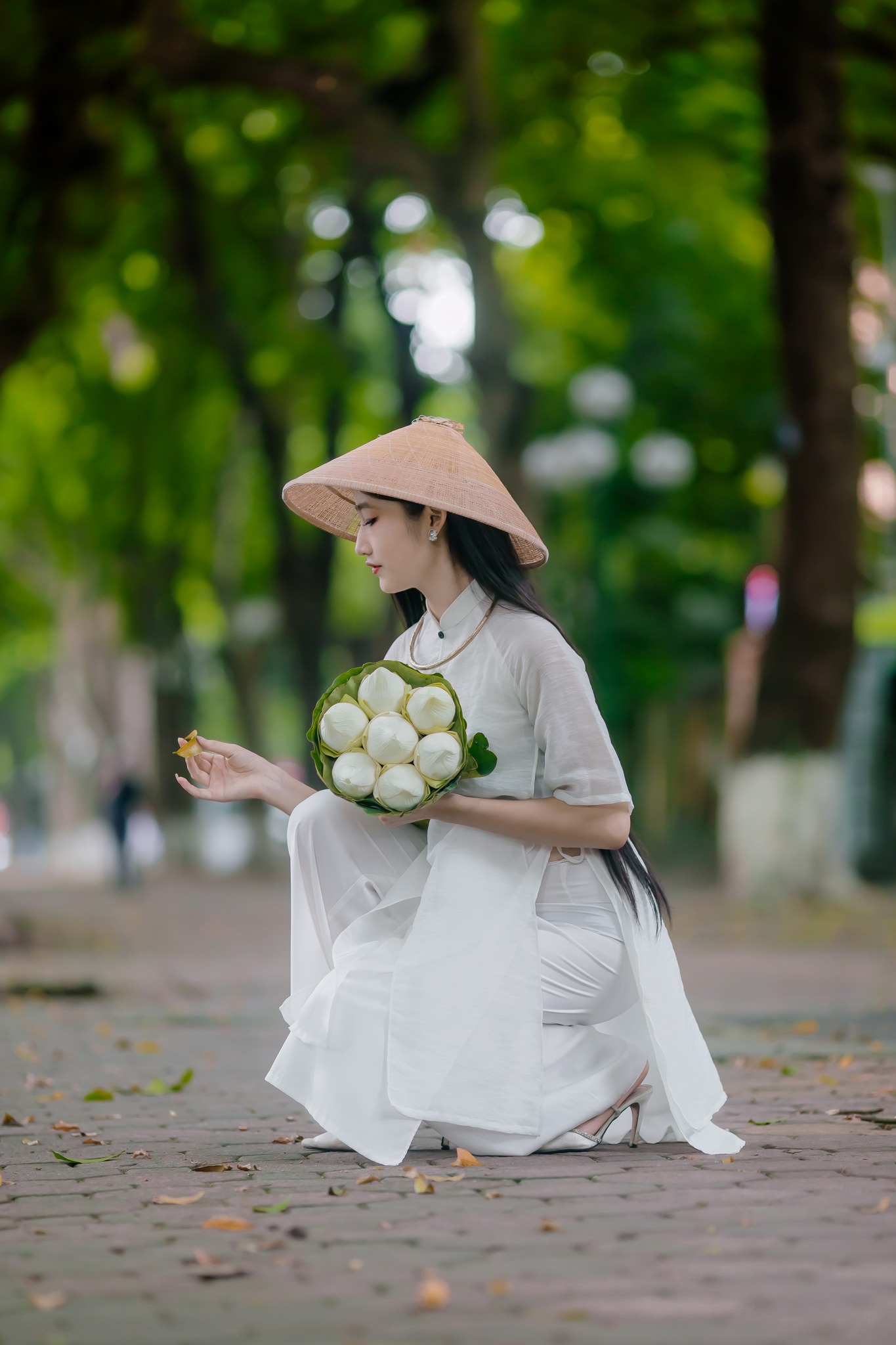 ÁO DÀI - THÙY NHUNG
